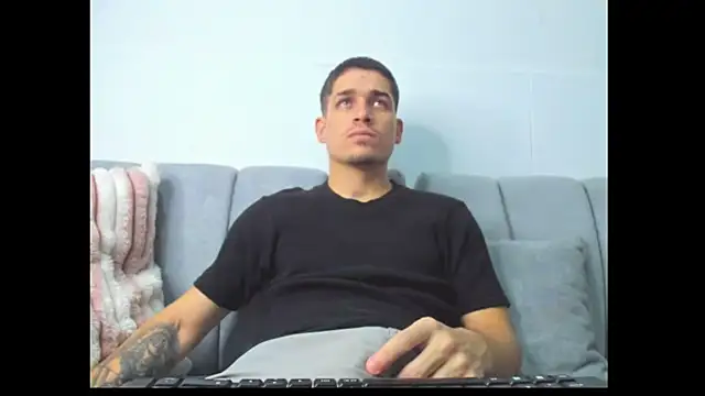 leandro coper online show from 07-29-26, 10:41
