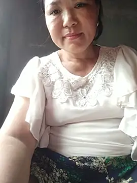 Snapshot of -Titihan- chatting on 07-18-26, 01:32 -Titihan- online show from 07-18-26, 01:32