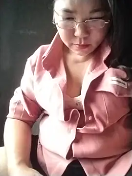 Snapshot of -Titihan- chatting on 07-19-26, 02:26 -Titihan- online show from 07-19-26, 02:26