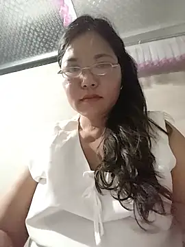 Snapshot of -Titihan- chatting on 07-21-26, 07:49 -Titihan- online show from 07-21-26, 07:49