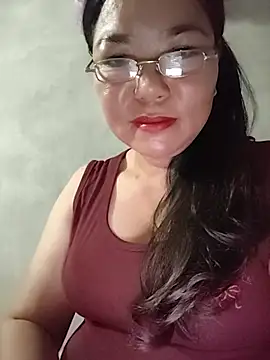 Snapshot of -Titihan- chatting on 07-27-26, 08:49 -Titihan- online show from 07-27-26, 08:49