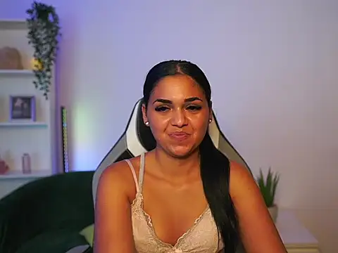 NissKate18 online show from 07-19-26, 01:04