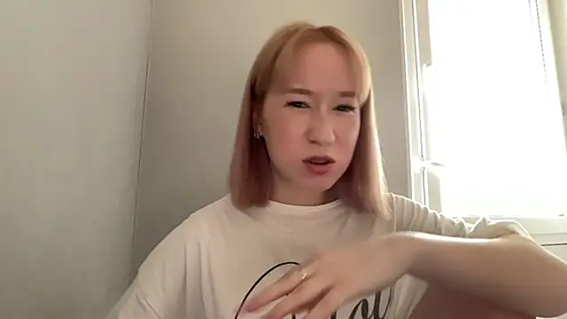KiraAkira online show from 07-20-26, 02:41