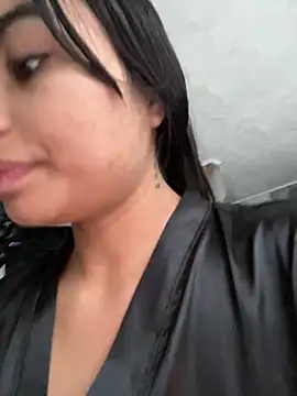 Alejaa21  online show from 07-18-26, 10:57