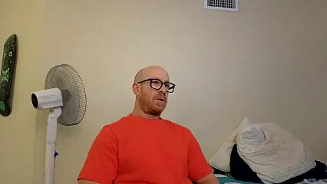 Snapshot of brotein369 chatting on 02-12-26, 01:44 brotein369 online show from 02-12-26, 01:44