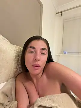 Snapshot of BellaTxx chatting on 07-17-26, 10:58 BellaTxx online show from 07-17-26, 10:58
