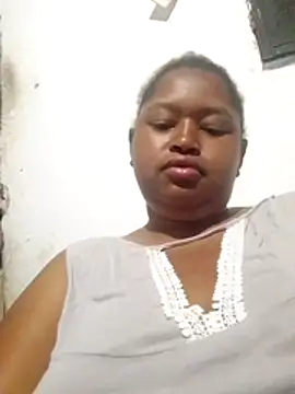 Snapshot of nailyn chatting on 08-06-26, 10:17 nailyn online show from 08-06-26, 10:17