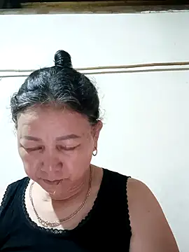 Snapshot of Lena_9x chatting on 07-19-26, 12:53 Lena 9x online show from 07-19-26, 12:53