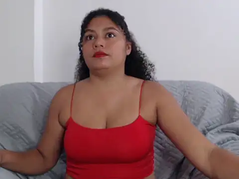 Snapshot of Aria_ferrer chatting on 07-25-26, 08:28 Aria ferrer online show from 07-25-26, 08:28