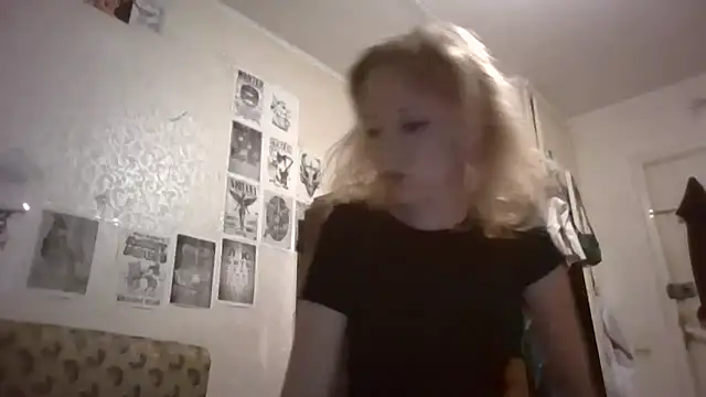 Snapshot of Ket-mis chatting on 07-25-26, 10:29 Ket-mis online show from 07-25-26, 10:29