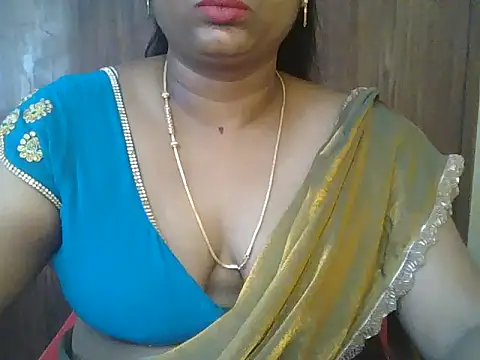 Tamil hot Shalini online show from 07-25-26, 09:07