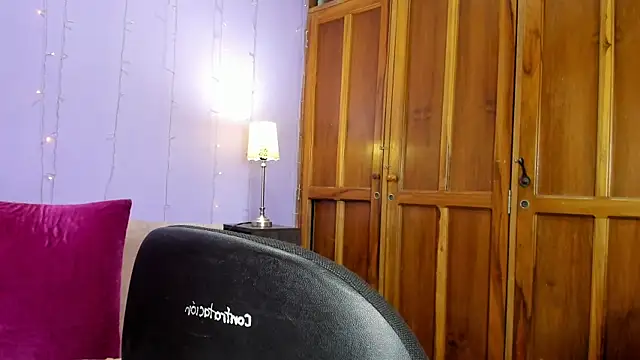 Snapshot of Afroditmar chatting on 07-19-26, 01:09 Afroditmar online show from 07-19-26, 01:09
