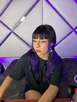 Ami L online show from 07-20-26, 02:48