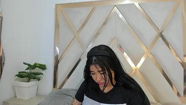 gabycutee  online show from 07-25-26, 08:28
