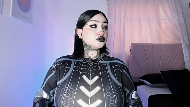 Bella--green online show from 07-18-26, 06:12