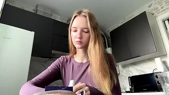Snapshot of LuiseFurbeck chatting on 07-22-26, 06:16 LuiseFurbeck online show from 07-22-26, 06:16