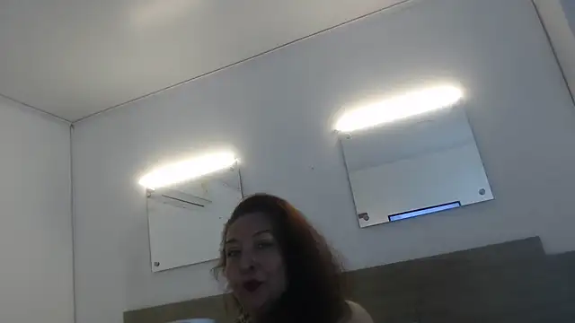 Snapshot of SpohieSoler chatting on 07-21-26, 03:31 SpohieSoler online show from 07-21-26, 03:31