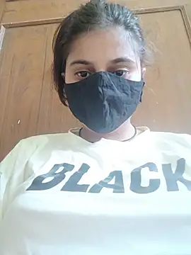 Snapshot of Mansi_p chatting on 07-18-26, 04:11 Mansi p online show from 07-18-26, 04:11