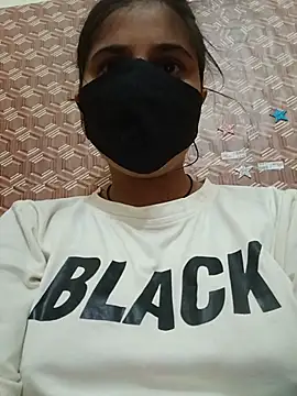 Snapshot of Mansi_p chatting on 07-30-26, 04:33 Mansi p online show from 07-30-26, 04:33