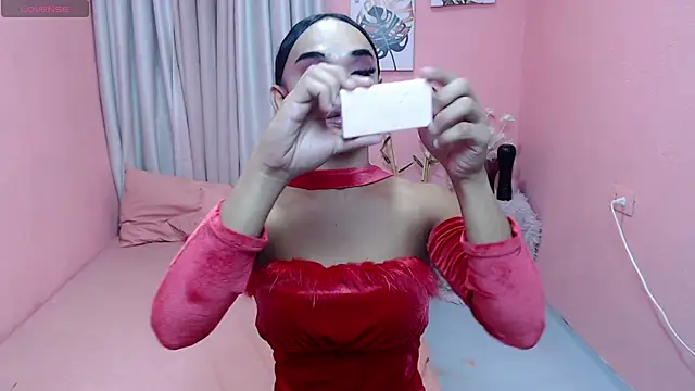VivienneLuxe online show from 07-20-26, 08:28
