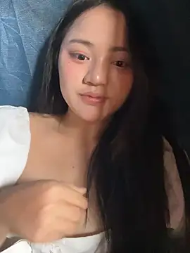 Snapshot of Quynh_nga chatting on 07-18-26, 07:01 Quynh nga online show from 07-18-26, 07:01