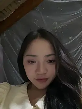 Snapshot of Quynh_nga chatting on 08-03-26, 11:37 Quynh nga online show from 08-03-26, 11:37