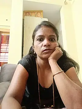 Snapshot of ashwini805057 chatting on 07-20-26, 12:29 ashwini805057 online show from 07-20-26, 12:29