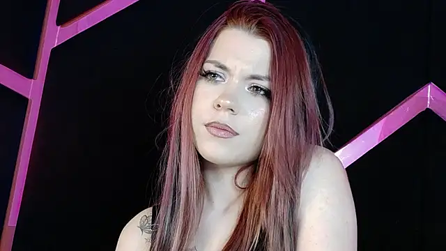 Snapshot of Breezellyn chatting on 07-28-26, 08:12 Breezellyn online show from 07-28-26, 08:12