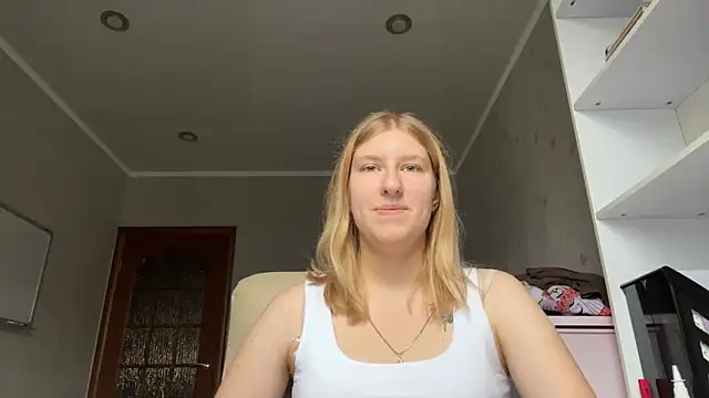Snapshot of RollingSweet chatting on 07-24-26, 06:22 RollingSweet online show from 07-24-26, 06:22