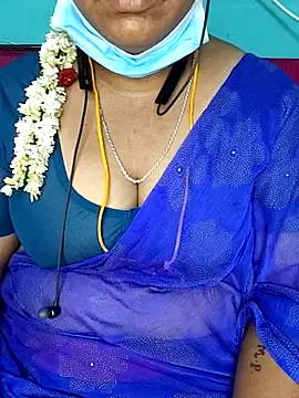 Snapshot of tamilthendral143 chatting on 07-28-26, 08:52 tamilthendral143 online show from 07-28-26, 08:52