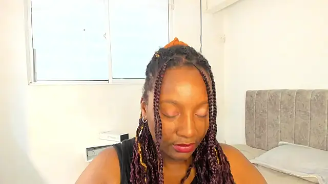 Kendra Taylor  online show from 08-03-26, 02:00