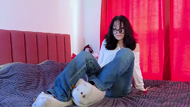 Mira Rin online show from 07-27-26, 08:54