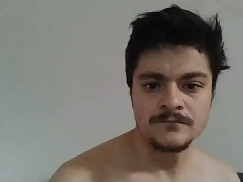 Snapshot of Novbisaf chatting on 07-26-26, 02:57 Novbisaf online show from 07-26-26, 02:57