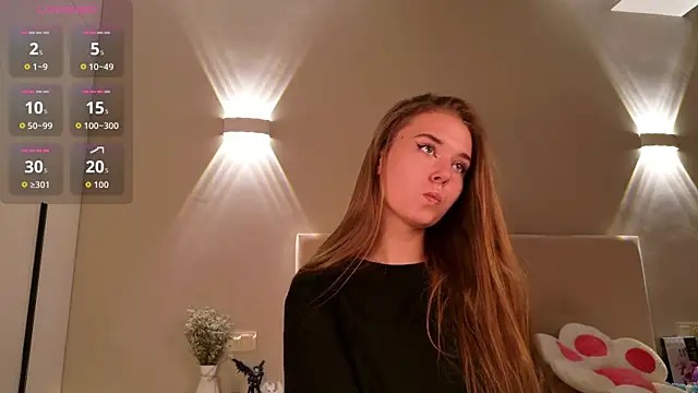 Snapshot of emmalarsson chatting on 07-27-26, 01:18 emmalarsson online show from 07-27-26, 01:18