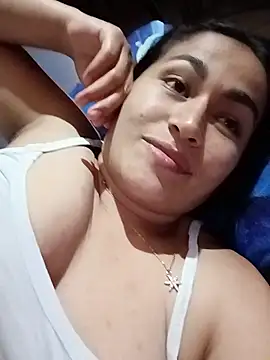 lesly cruz online show from 08-03-26, 03:16