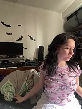 Snapshot of DiviNina chatting on 07-26-26, 09:21 DiviNina online show from 07-26-26, 09:21