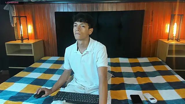 Im Kael  online show from 07-20-26, 02:59