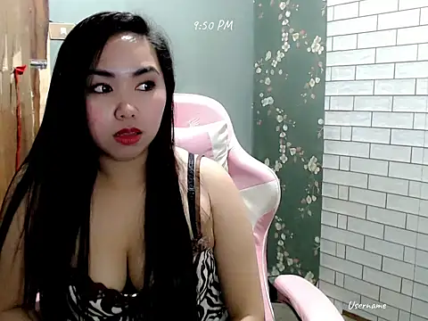 Snapshot of your_pinay_kassy chatting on 07-18-26, 01:48 your pinay kassy online show from 07-18-26, 01:48
