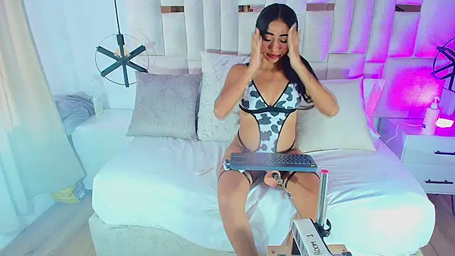 Tilly Amour online show from 07-25-26, 08:50