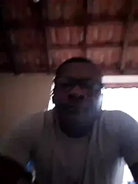 Snapshot of mineirinho45 chatting on 07-19-26, 08:01 mineirinho45 online show from 07-19-26, 08:01