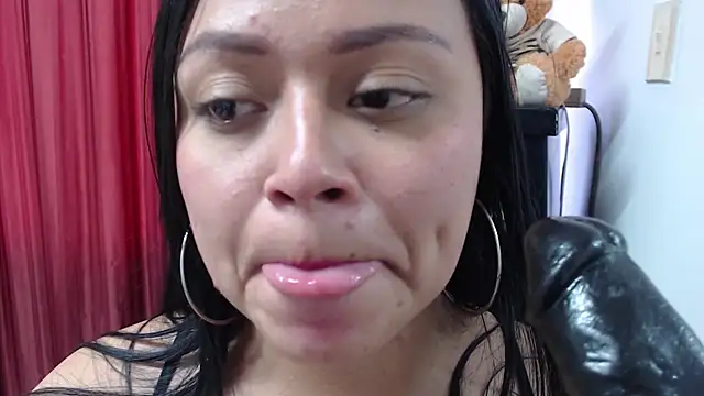 gabriela grace online show from 02-03-25, 06:39