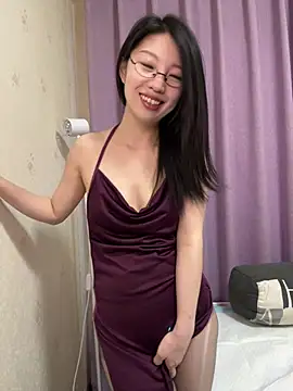 Snapshot of 77qiqi-7777 chatting on 08-04-26, 11:35 77qiqi-7777 online show from 08-04-26, 11:35