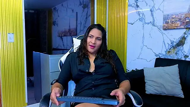 Valentina Lopez pm online show from 07-26-26, 04:36