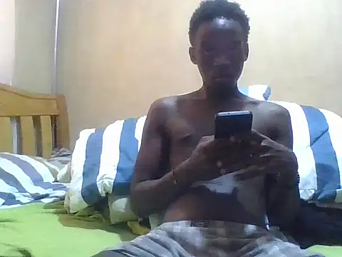 Snapshot of myles_erqt chatting on 07-26-26, 11:28 myles erqt online show from 07-26-26, 11:28