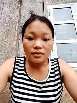 Snapshot of Linana_cute chatting on 07-30-26, 12:20 Linana cute online show from 07-30-26, 12:20