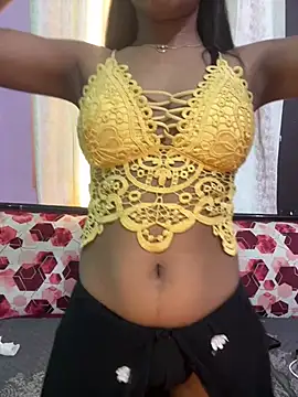 Snapshot of Precious_Queen_ chatting on 07-25-26, 06:44 Precious Queen online show from 07-25-26, 06:44