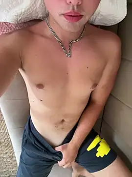 Lucas Macdick online show from 07-20-26, 06:17