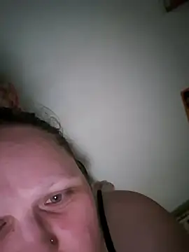 Mellegirl online show from 07-25-26, 02:47