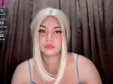 Snapshot of callmequeen69 chatting on 07-27-26, 01:07 callmequeen69 online show from 07-27-26, 01:07