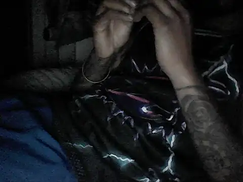 Snapshot of Slim1709 chatting on 07-28-26, 05:23 Slim1709 online show from 07-28-26, 05:23